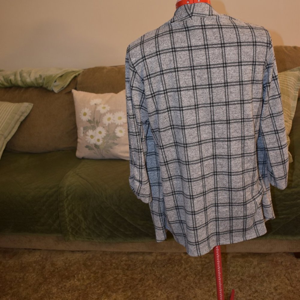 top - Picture 5 of 6